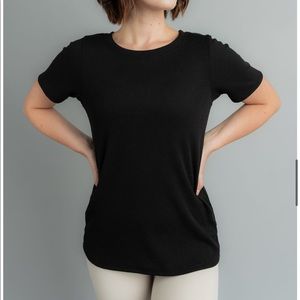 SAVVI Medium Black Crew Neck Thermal SALT T-Shirt